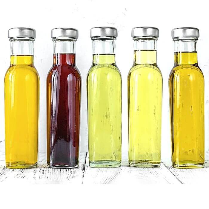 Variété de bouteilles d'huile pour C60